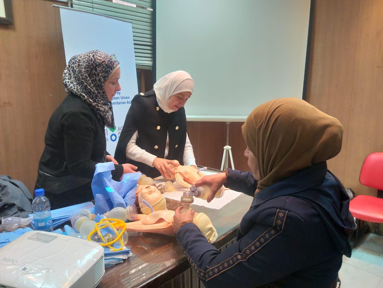 Mujeres matronas formación. Um Ibrahim en Siria. Capacitación Acción contra el Hambre