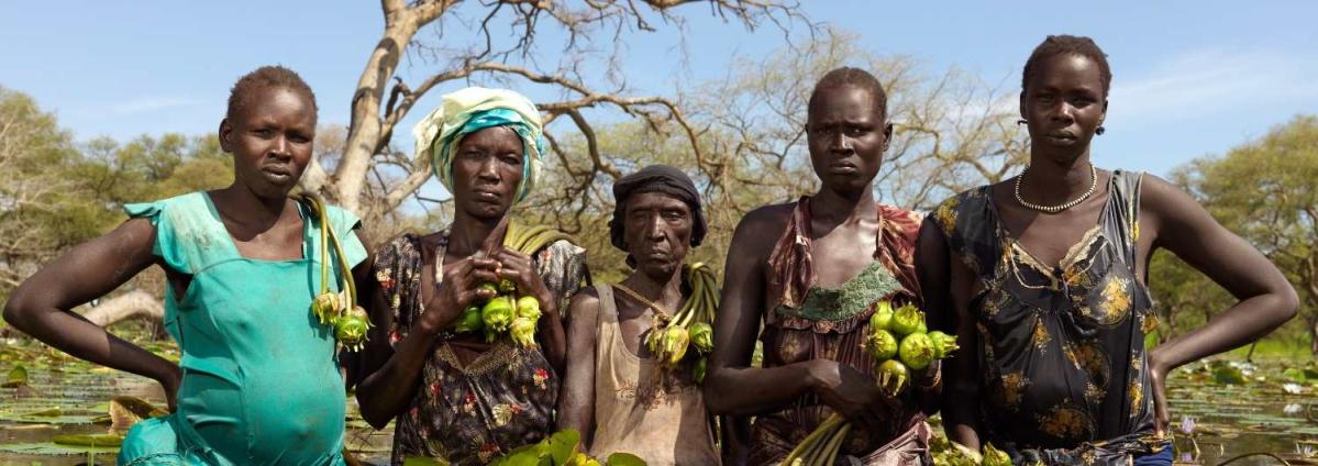 Mujeres y niñas son más vulnerables a sufrir pobreza en el mundo